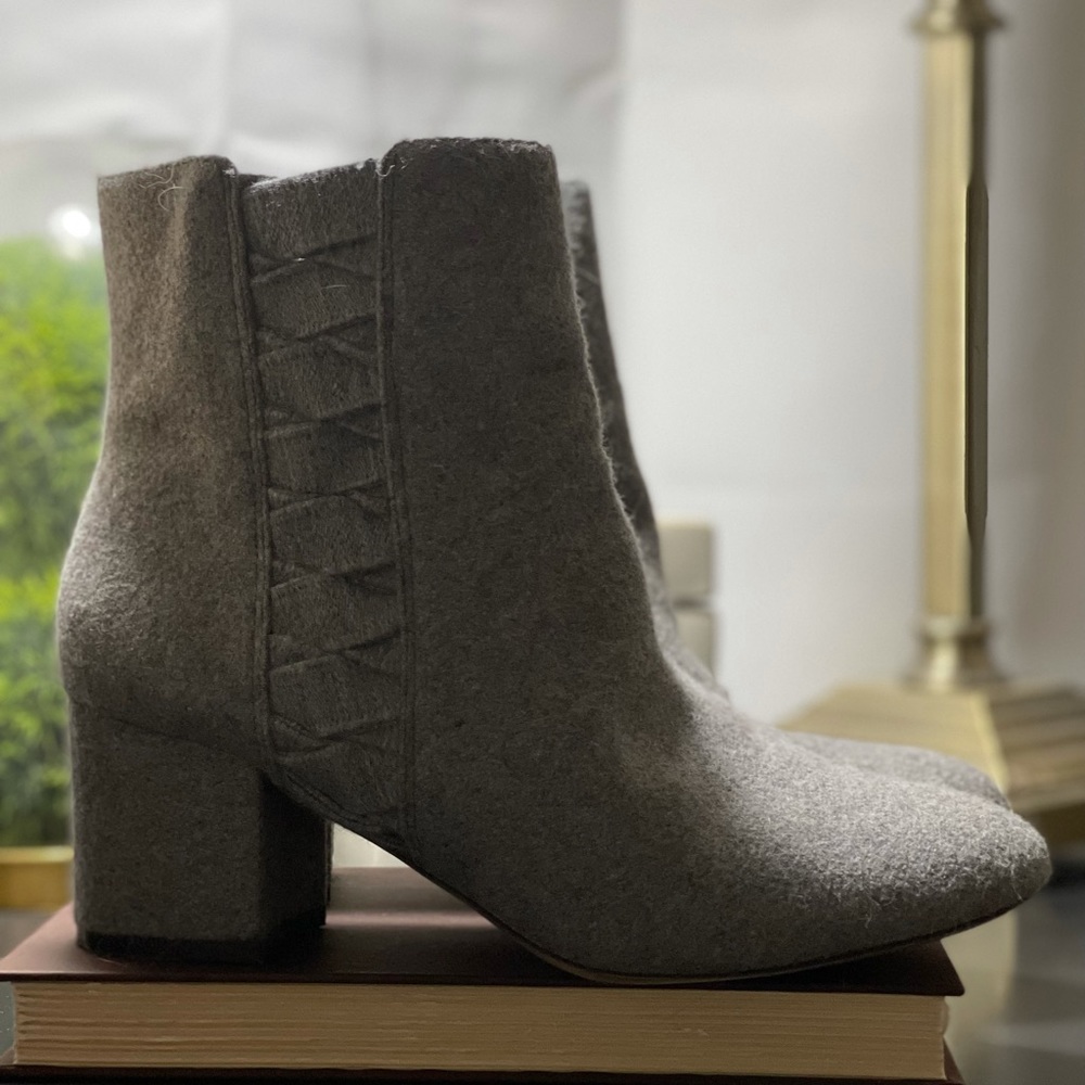 NINE WEST Grey Bootie